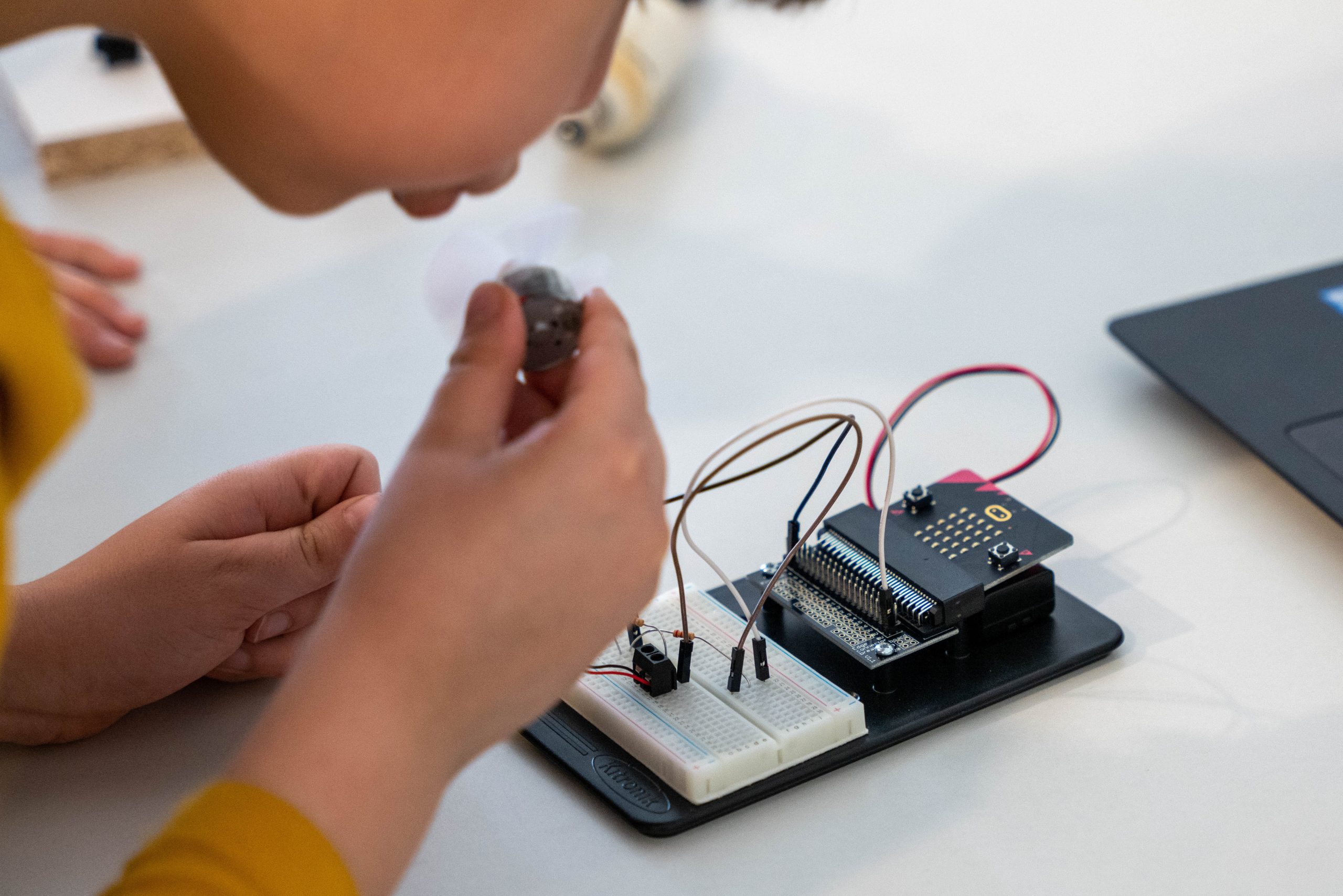 Lyon Électronique : Une Ville Innovante Connectée à l'Ère Numérique